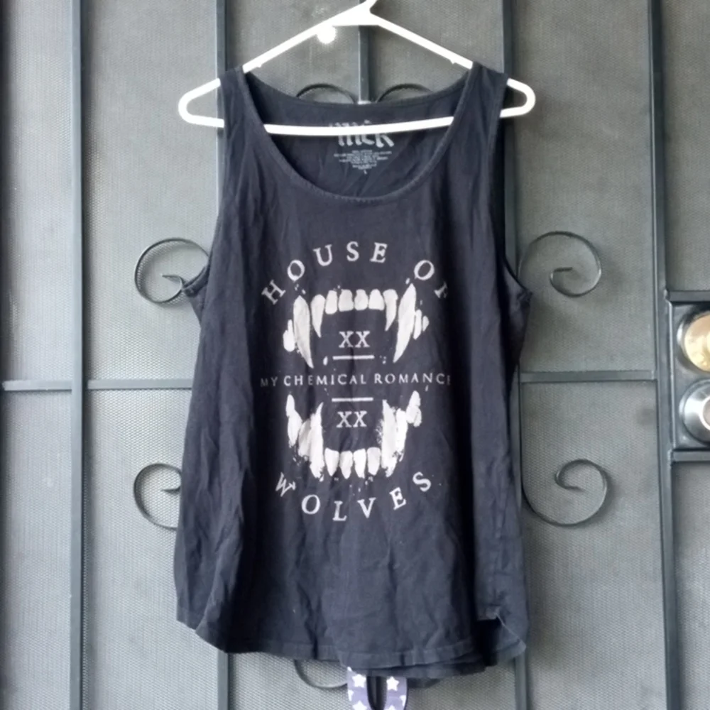 💜 4/$24 my chemical romance hot topic graphic tee large